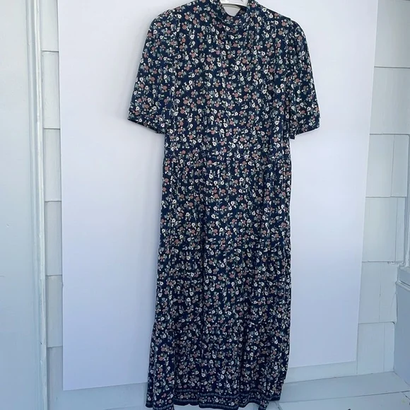 Max Studio | Dresses | Max Studio Floral Prairie Maxi Dress Navy And White  X | Poshmark